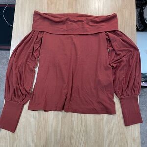 Abercrombie & Fitch Off-Shoulders Flowy Shirt